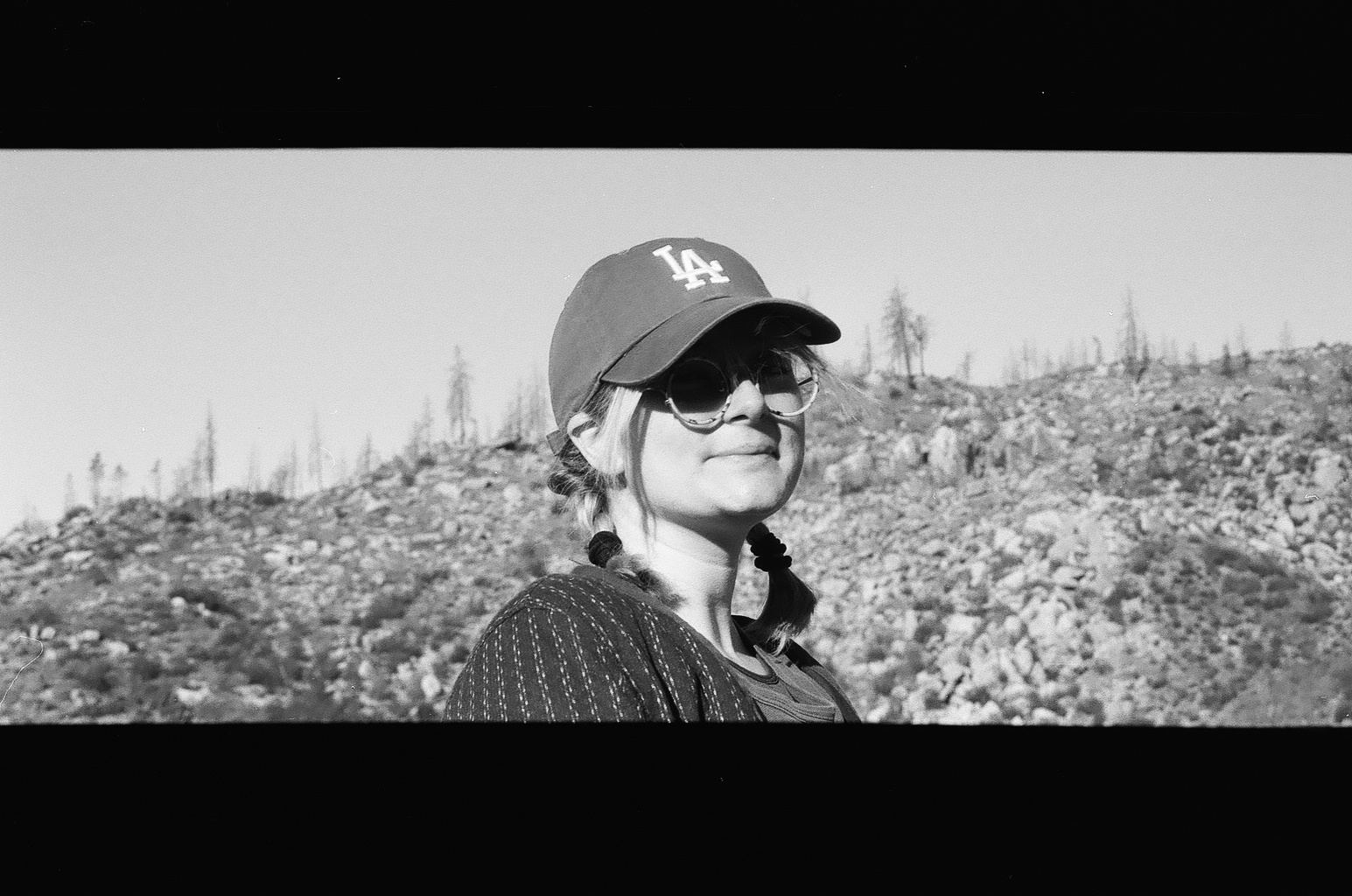 ru, partly obscured, bw